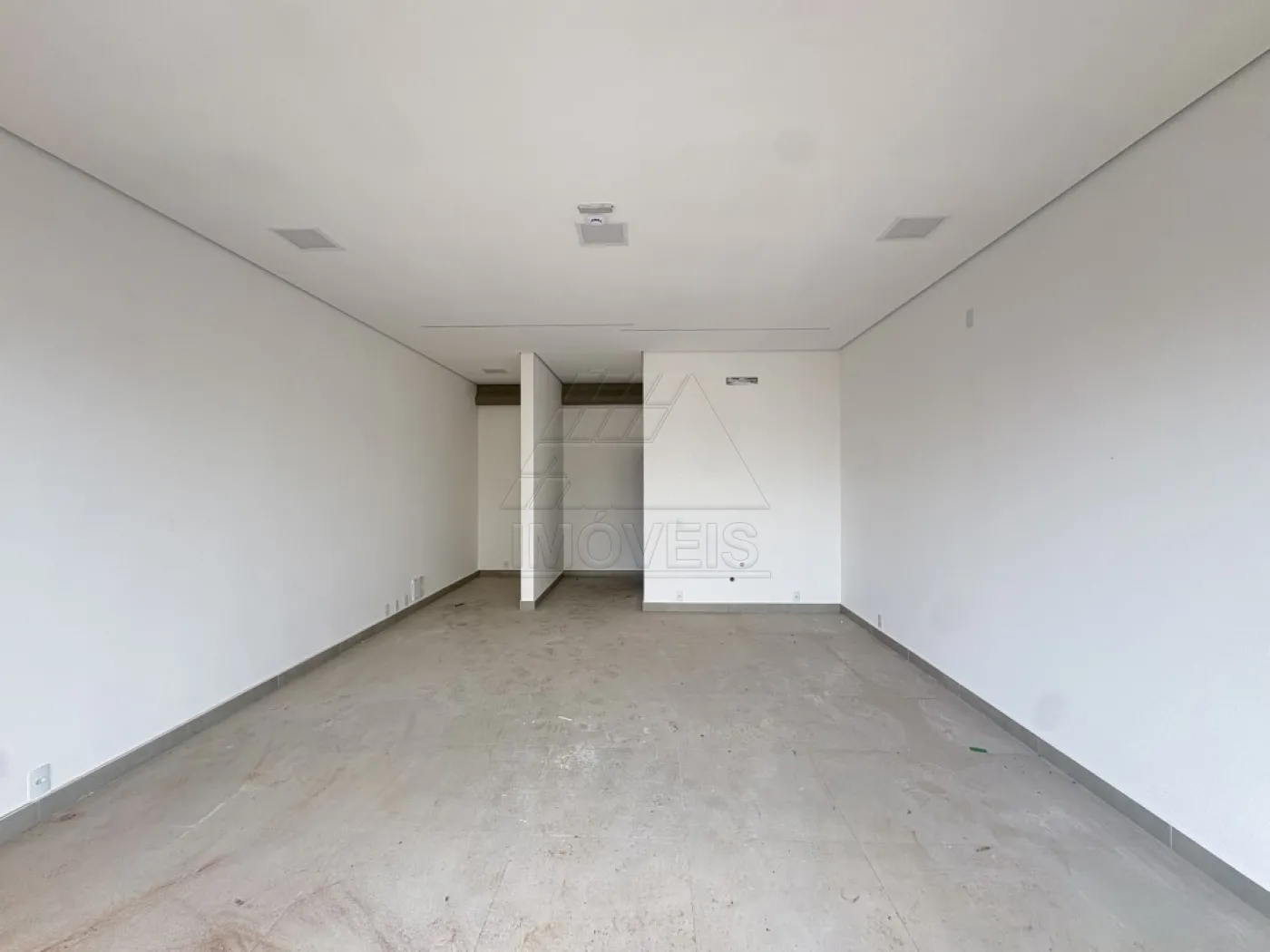 Alugar Comercial / Sala em Santa Bárbara D`Oeste R$ 2.700,00 - Foto 1