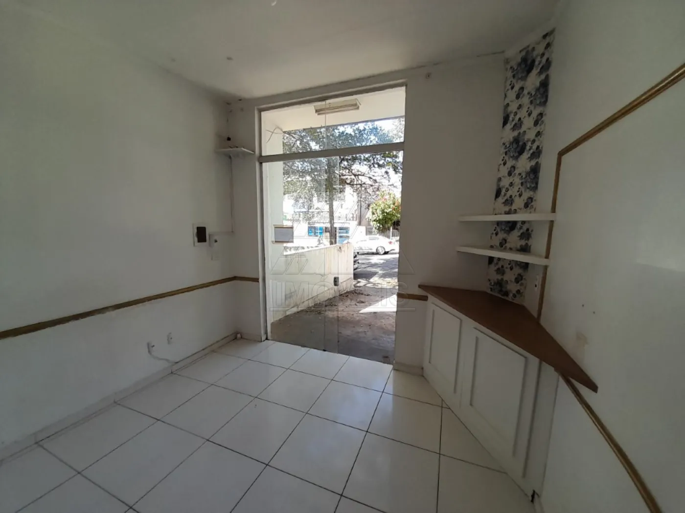 Alugar Comercial / Casa Comercial em Nova Odessa R$ 2.300,00 - Foto 1