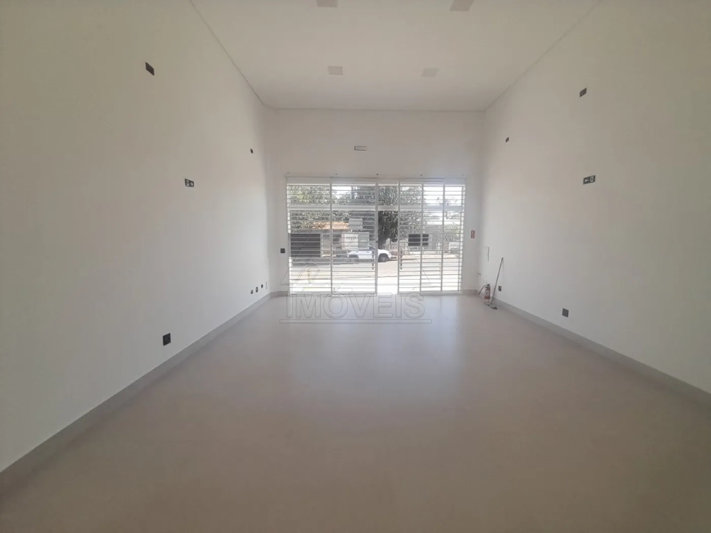 Alugar Comercial / Sala em Santa Bárbara D`Oeste R$ 2.300,00 - Foto 2
