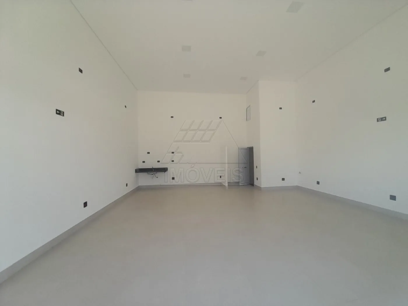 Alugar Comercial / Sala em Santa Bárbara D`Oeste R$ 3.000,00 - Foto 1